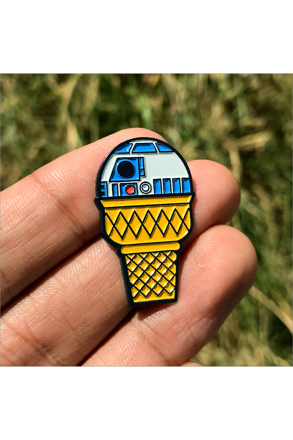 626. "R2D2 Cone" Pin by Glen Brogan