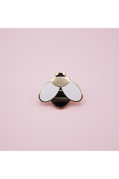 "Bee" Pin by Kelly McMahon
