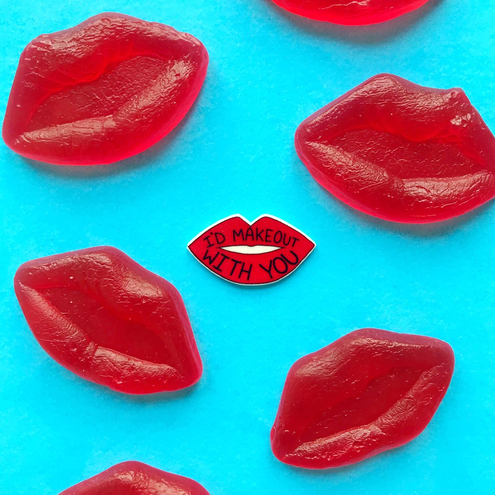 205. "I'd Makeout with You" Pin by Paper Moon Collective - Hero Complex Gallery